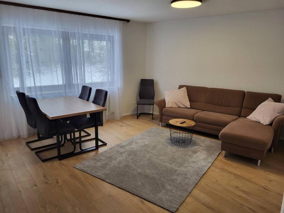 Schoenes Ruhiges Appartement Crailsheim Buitenkant foto